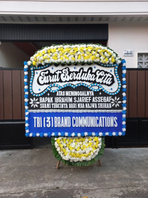 Papan Bunga Duka di Sicincin